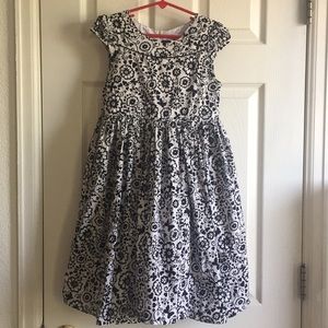 Polly & Friends Size 10 Black and white dress